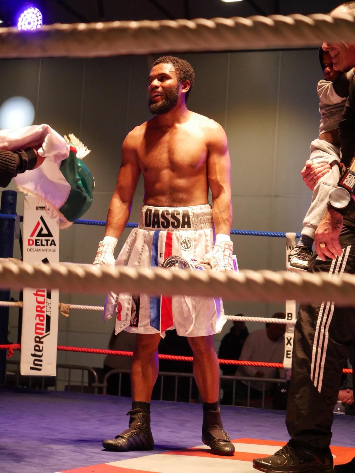 Action photo of Dassa boxing